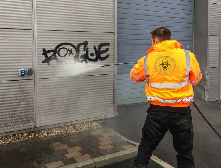 Graffiti odstranovanie Fasadny servis 3