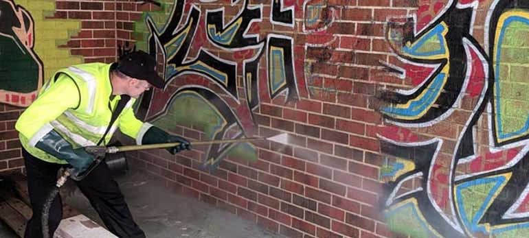 Graffiti odstranovanie podchod Fasadny servis